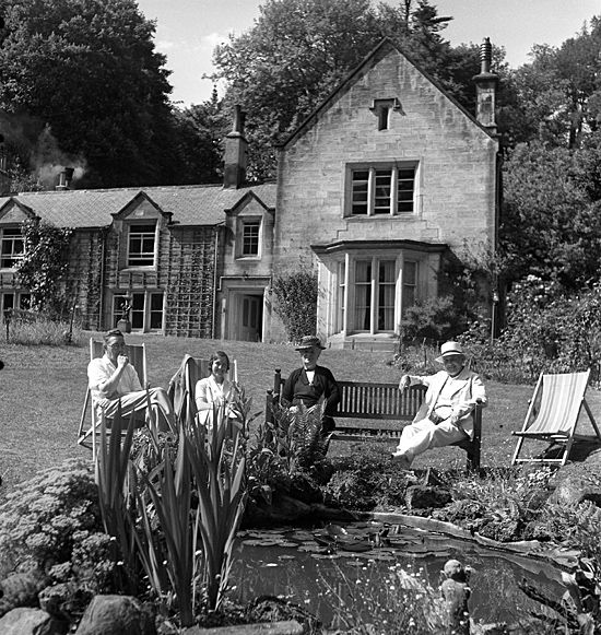 gardenhouse2 - Old Whitby Photos