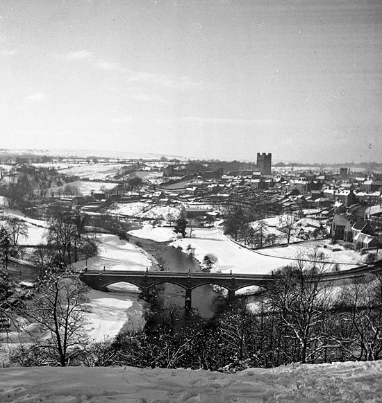 bridgeriver - Old Whitby Photos